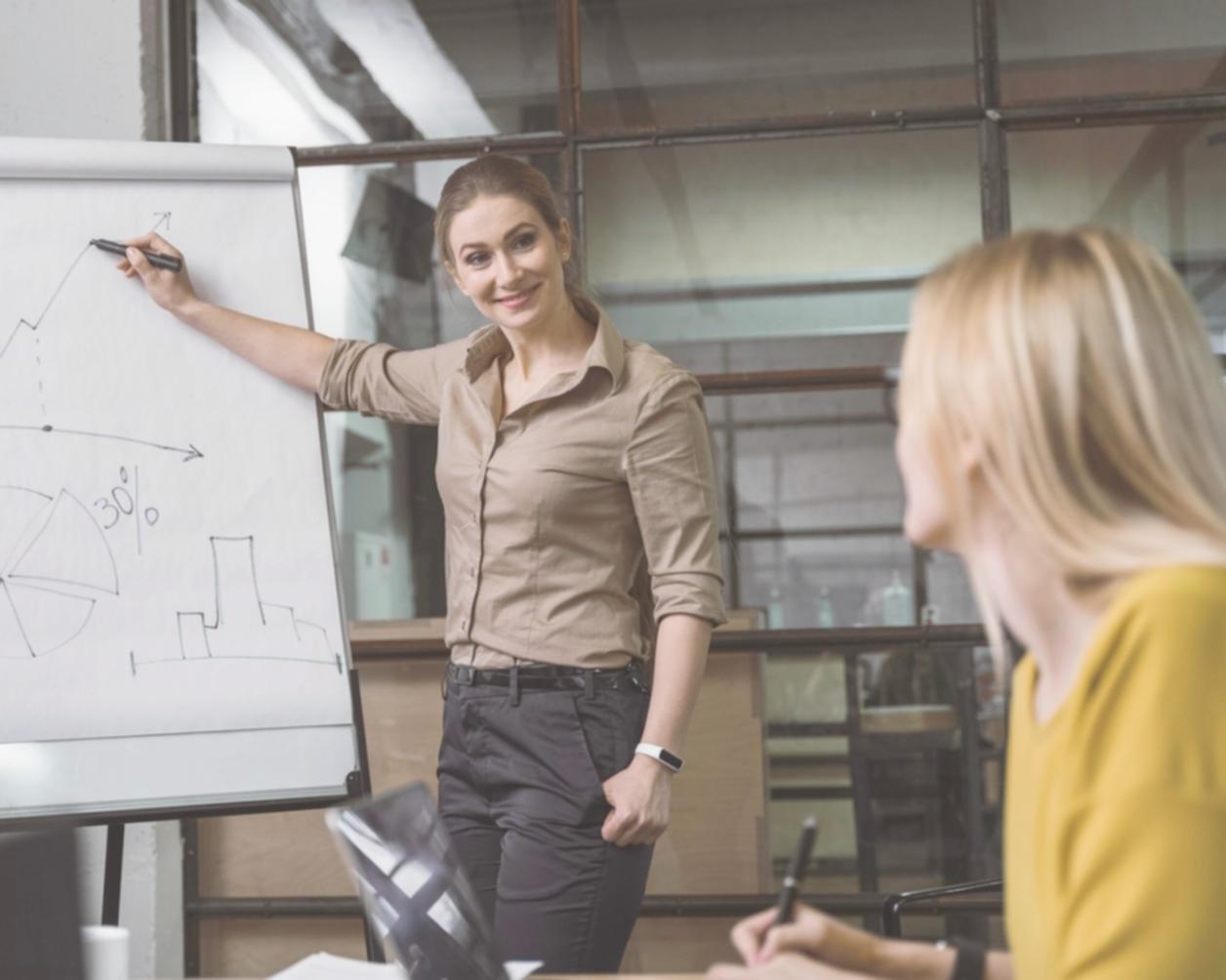 Financial education presentation showing practical money management techniques in collaborative environment